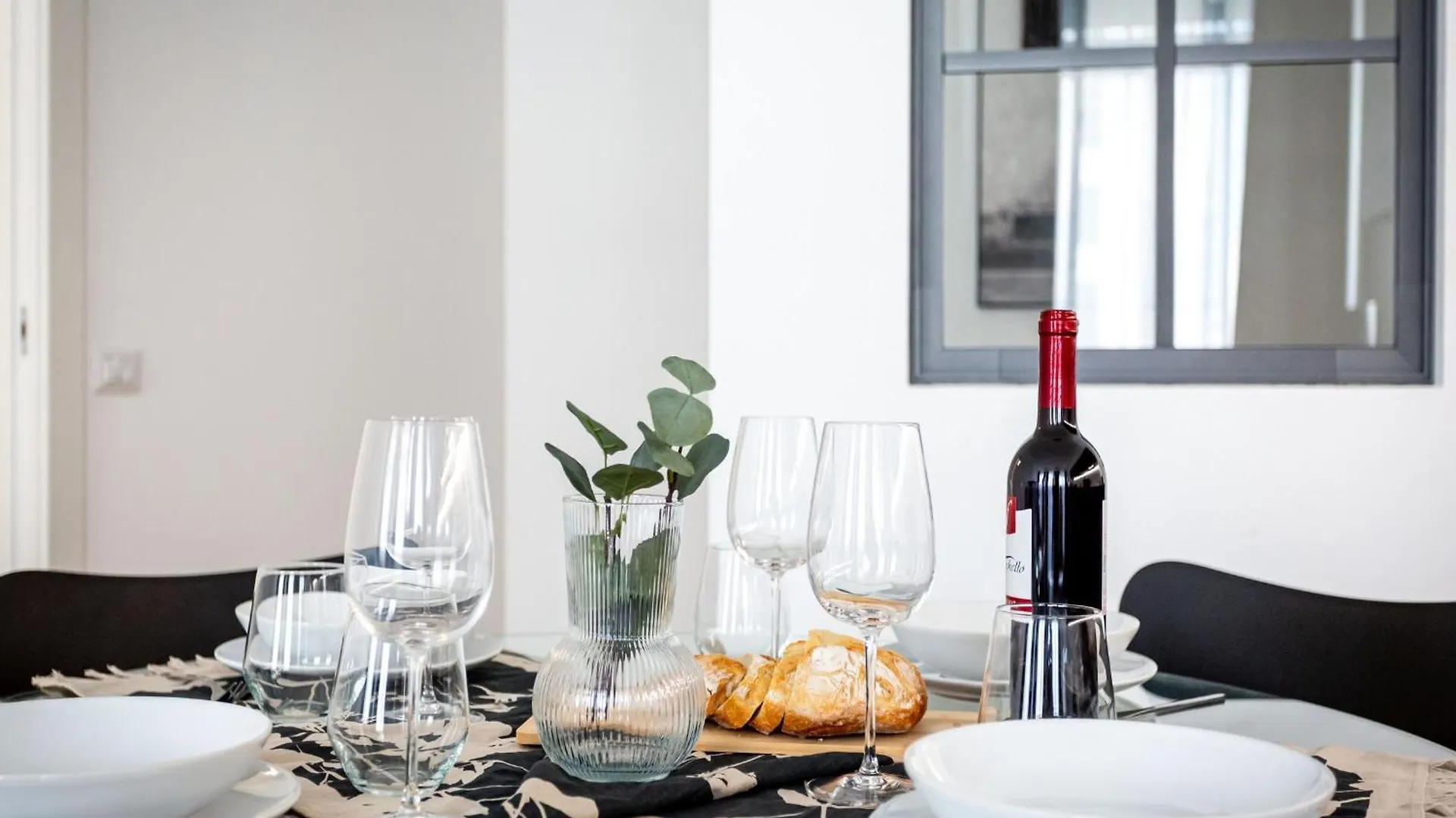 The Best Rent - Modern One Bedroom Apartment In San Babila Milano